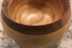 Peter-Soltz-Ash-and-Walnut-Bowl-for-bring-back-IMG_2662
